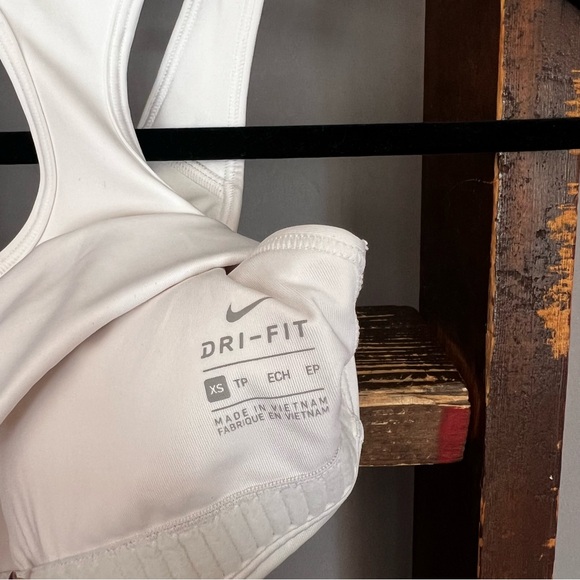 Nike Women's Classic White Sports Bra - Picture 4 of 4